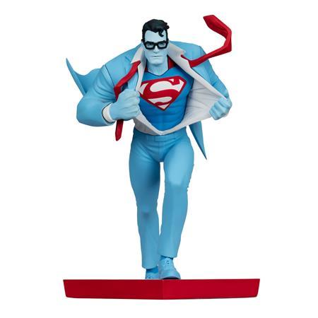 SUPERMAN RED AND BLUE BY CLAYTON HENRY 1:10 SCALE RESIN STATUE